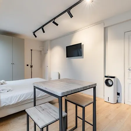 Cozy & Fully Equipped In The Heart Of