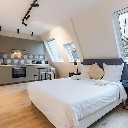 アパート Cozy & Fully Equipped In The Heart Of パリ