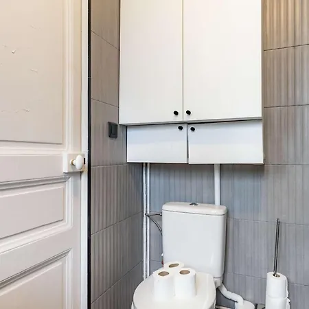 Cozy & Fully Equipped In The Heart Of